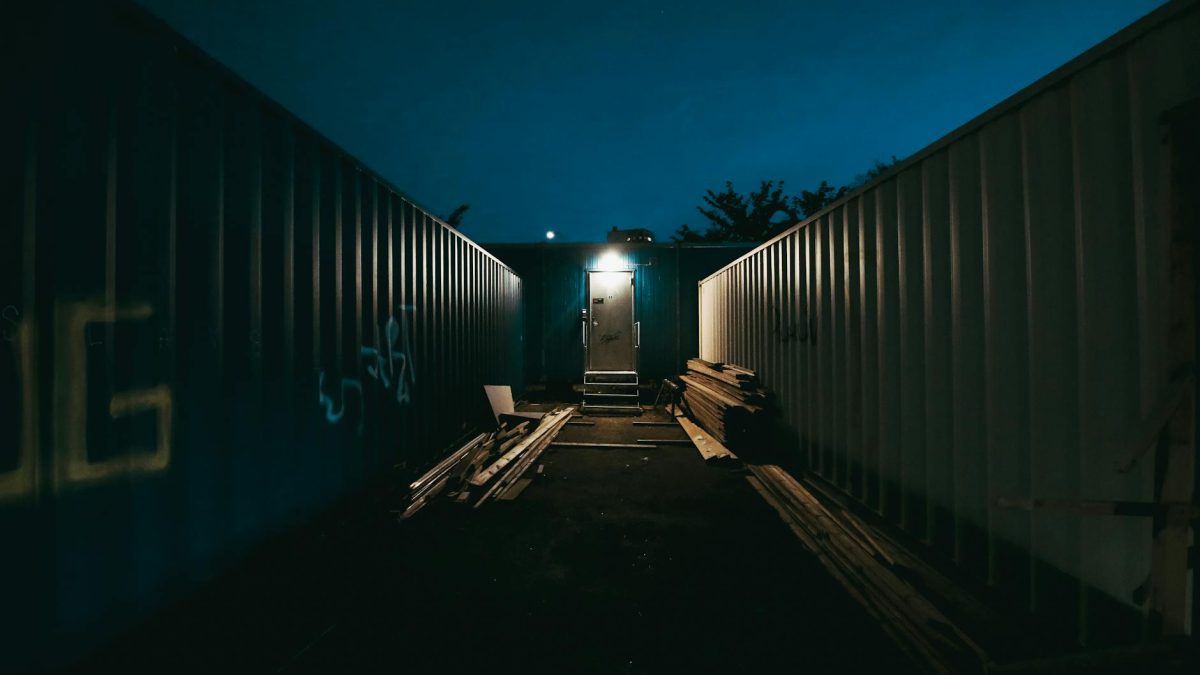 Container Security Scanning Showdown: Trivy vs Snyk Performance Analysis Across 10,000 Images